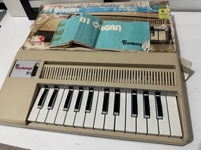 Teclado musical colecionador bontempi B1 1984 com caixa