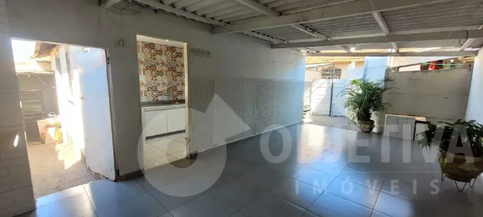 Casa para aluguel, 3 quartos, 3 vagas, PRESIDENTE ROOSEVELT - UBERLANDIA/MG
