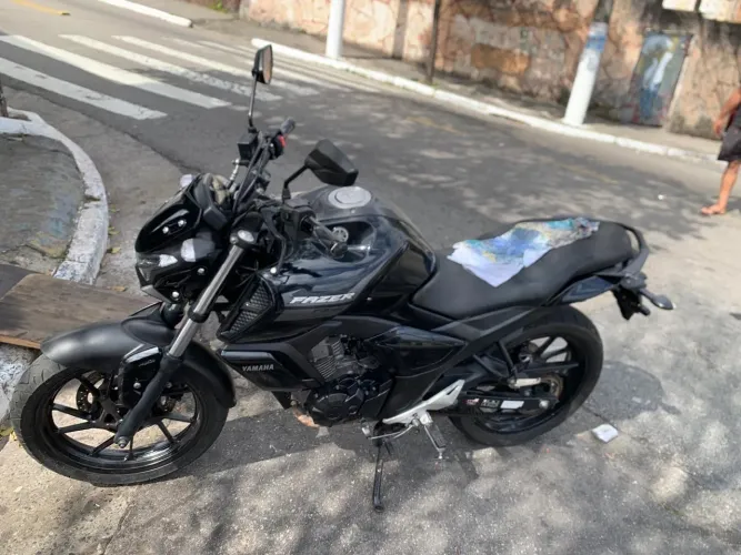 Fz15 2023 nova, apenas 4mil km