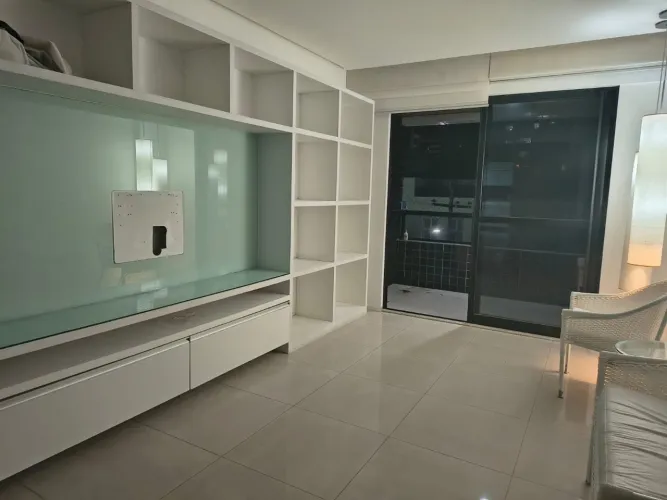 ALUGO EXCELENTE APARTAMENTO NA PONTA VERDE, 3 MINUTOS DA PRAIA, 4.800 REAIS