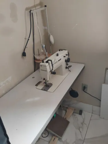 Vendo Máquina Singer Seme industrial Zigue zague