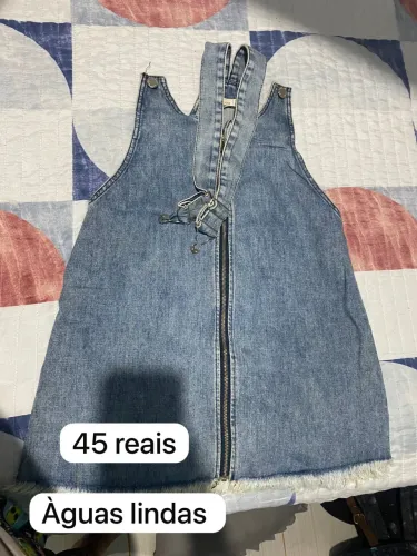 Jardineira jeans