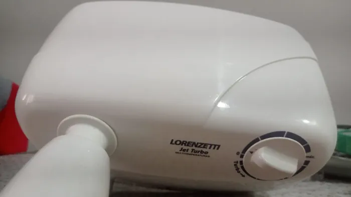 Chuveiro Lorenzetti Jet turbo com pressurizador 110VW