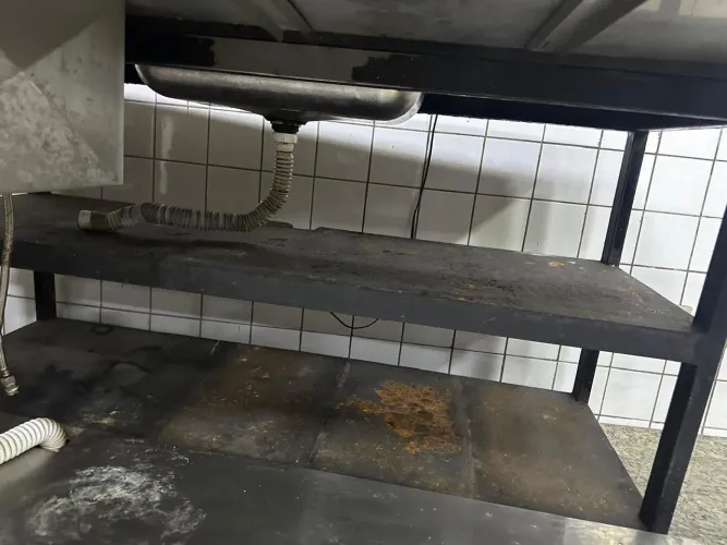 mesa tampo de ferro reforçada , granito bojo inox 