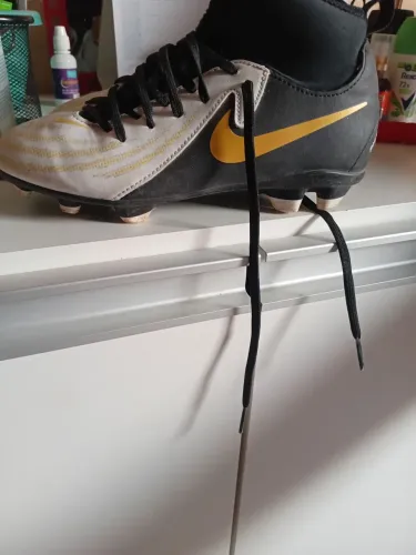 Vendo uma chuteira Nike