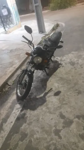 Fan 125 2008 de leilão