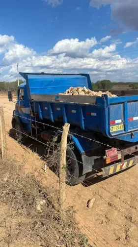 VENDE-SE CAÇAMBA MERCEDES 1113 