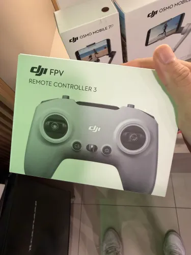 Controle DJI FPV 3 (Nacionalizado)