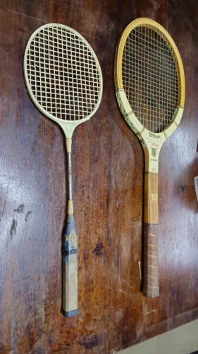 Raquete Vintage - Wilson "Blue Jean King Autograph" + Raquete de Badminton Antiga