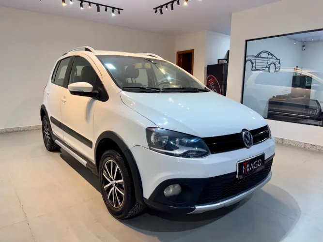 Volkswagen Crossfox I Motion 1.6 MI T. Flex 8V 5P 2013