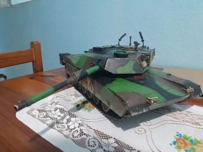 Tanque abrams bbi elete force 1/18