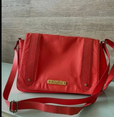 Bolsa Carmem Steffens vermelha em couro 