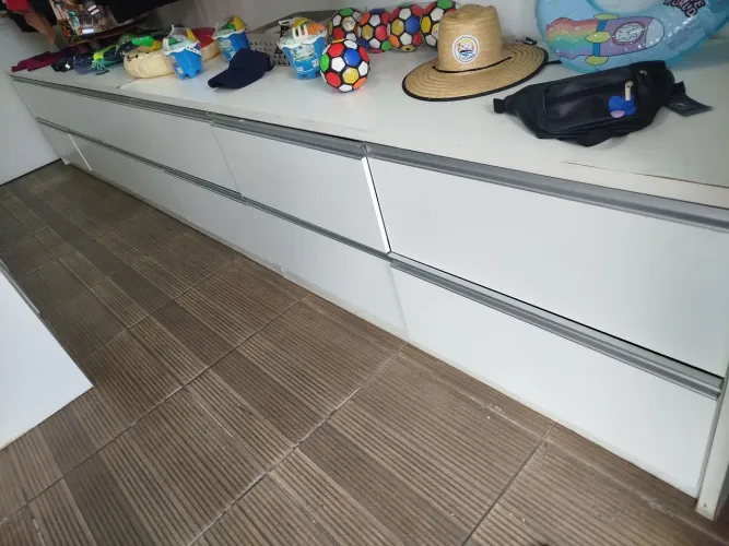Balcão com gavetas loja ou quartos