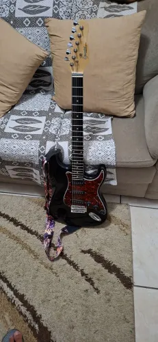 Guitarra Giannini G-100