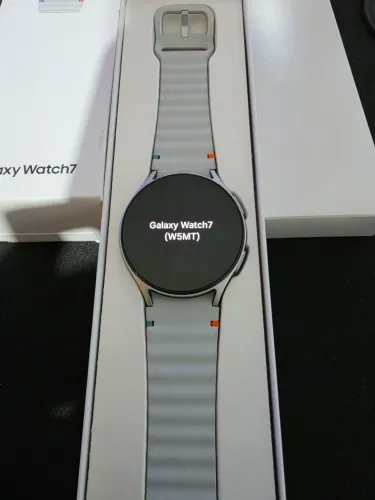 Samsung Galaxy Watch7 44mm LTE (eSIM) | Estado de Novo na Caixa