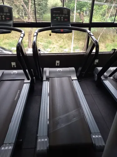 Vendo 4 esteiras ergometricas Movement por R$ 4000 cada
