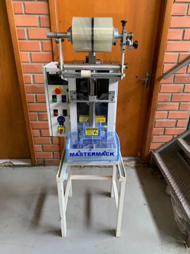 EMBALADORA VERTICAL MASTERMACK  R$ 18.000,00