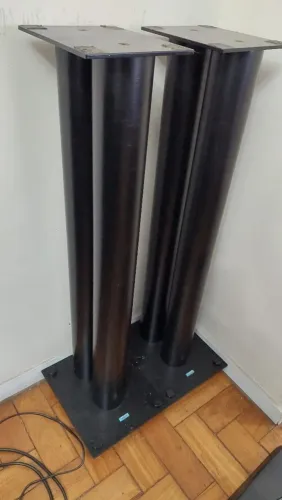 Pedestal Airon