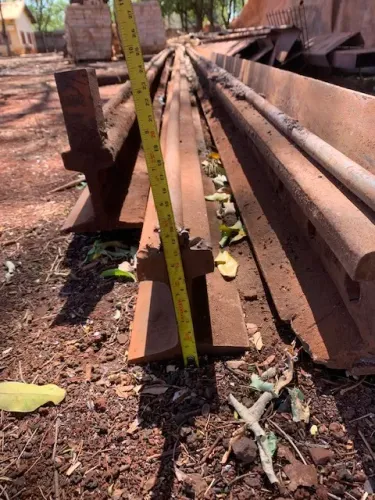 Trilho de trem usado - A11cm x c12m - 4 unidades