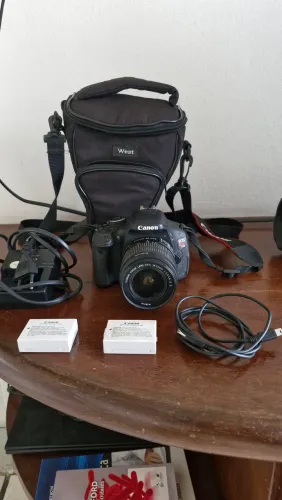CANON T3i