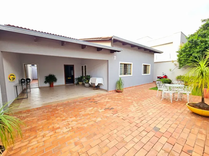 Casa à Venda no Vila Brasília Aparecida de Goiânia 3 Quartos (1 suíte)