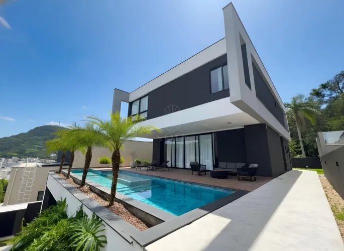 Casa no Condomínio Bella Vista Residence Club em Balneário Camboriú