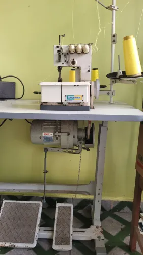 Maquina de costura galoneira