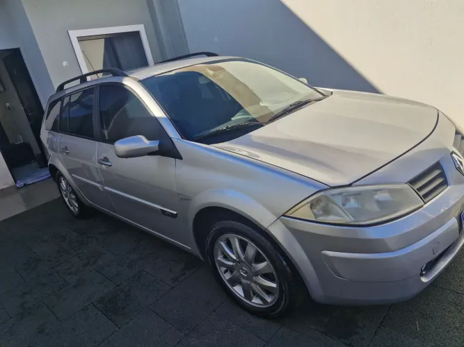 Renault Megane Grand Tour Dynam. Hi-flex 1.6 16V 2012