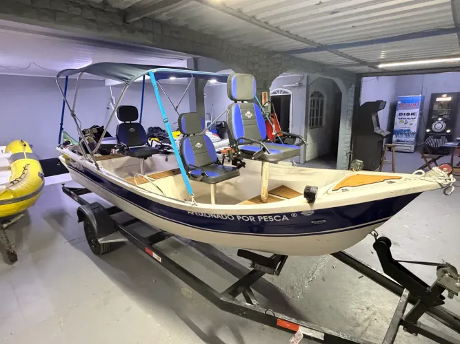 Barco 18 pés completo + Mercury 30HP + Carreta (IMPECÁVEL)