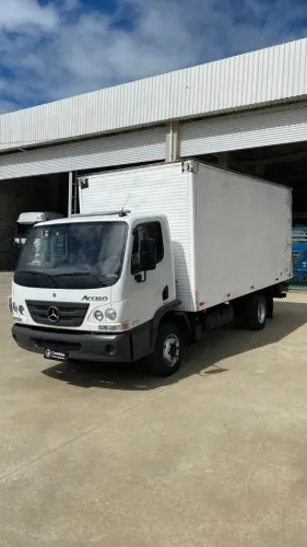 Mercedes Benz Accelo 815 - 2014 Baú
