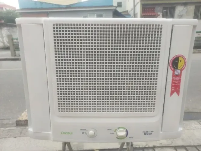 Ar Condicionado Consul 10000 BTUs Janela Mecânico - 110v