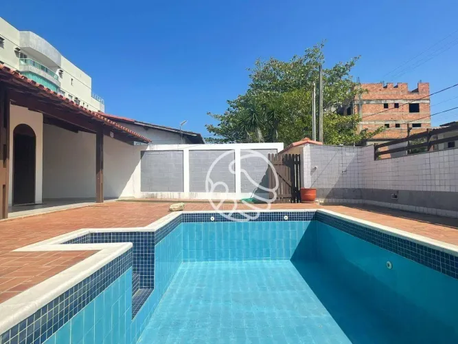 Casa com 3 dormitórios para alugar, 450 m² por R$ 1.745,07/dia - Enseada Azul - Guarapari/