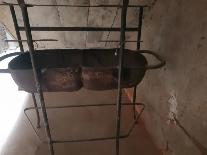 Churrasqueira ótimo para fazer churrasco em época de copa. Bem espaçosa 80×90