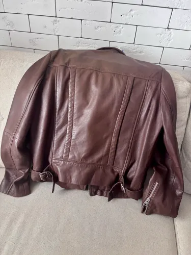 Jaqueta de couro marrom