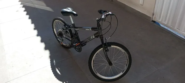 Bicicleta Infantil Athor exolution Aro 20, 18 marchas.
