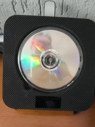 DVD portátil novo ( toca dvd , mp3, FM, bluetooth, USB)