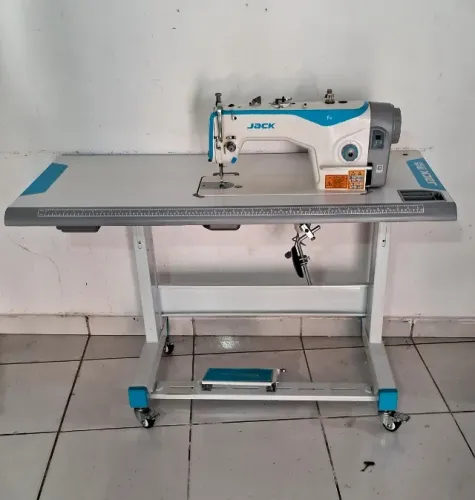 maquina de costura industrial JACK F4