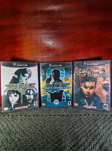 LOTE JOGOS GAMECUBE SOUL CALIBUR 2 + 007 + DEAD TO RIGHTS