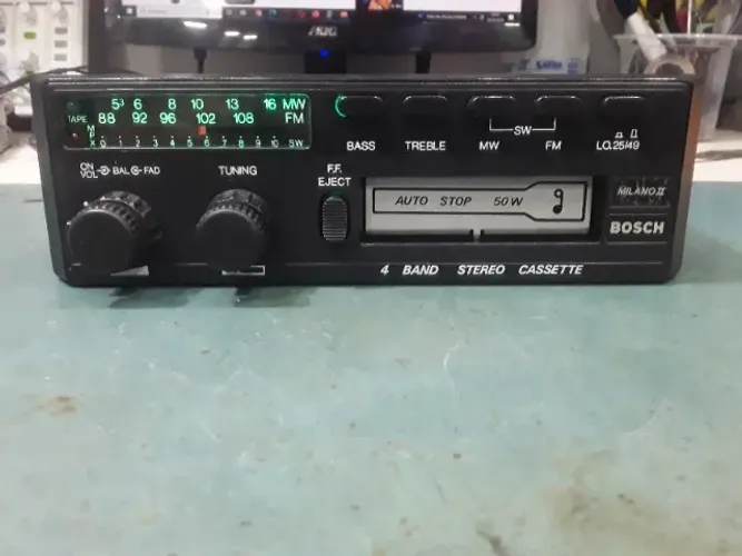 Radio Milano II Com Bluetooth e Led