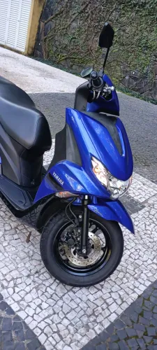 Yamaha Fluo 125