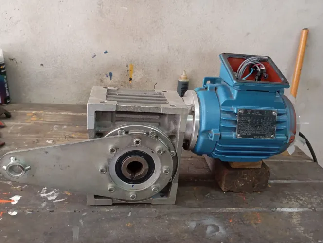 Motoredutor motor com redutor acoplado