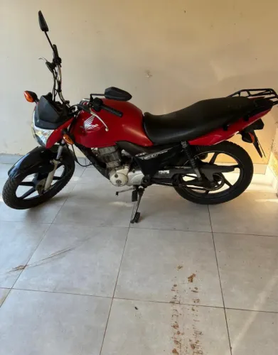 Vendo Moto Honda CG TitanFan 125 Vermelha