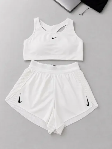 Short Aeroswift e Top Nike 