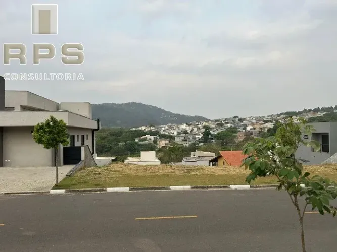 Terreno em Condomínio área de lazer completa em Atibaia-SP 360m² na Estrada dos Pires-Pisc