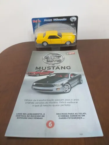 Carro em miniatura Mustang da coleção Super Carros da Maisto