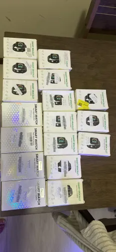 Lote com 17 smart watch (4 smart watch ) 13 smart bracelet