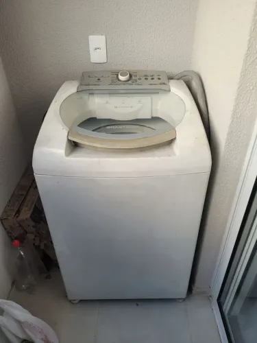 Máquina de lavar Brastemp 11 kg com defeito
