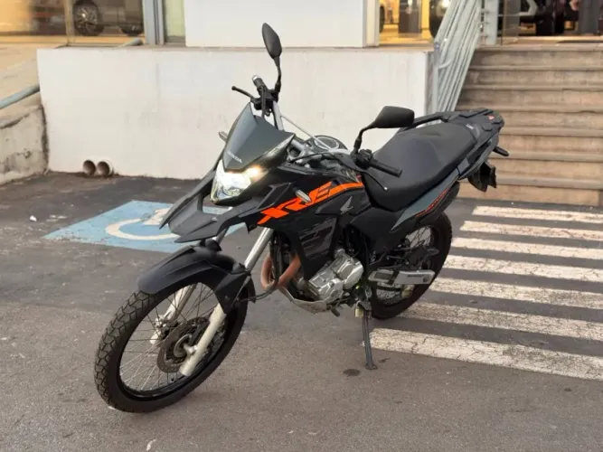 XRE 300 ABS