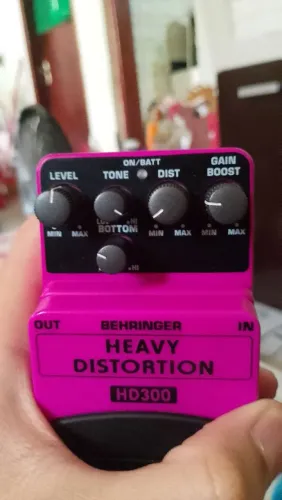 Pedal Behinger HD300 usado