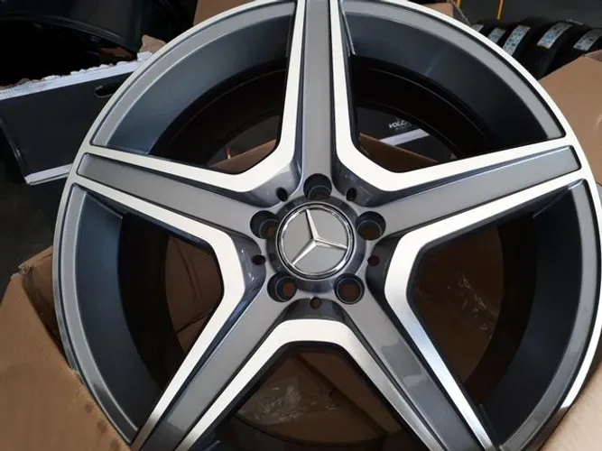 Roda aro 18 Mercedes